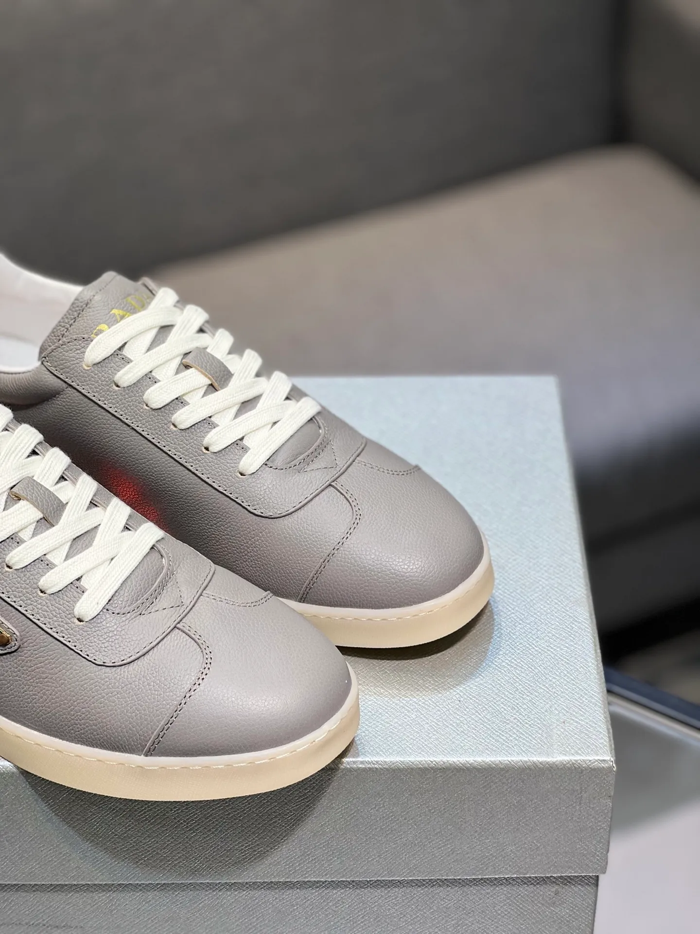 Men's shoes 💰540 [PRADA] Men's shoes are popular in the counter, official website synchronization, 1 high-quality shipment ✔️ Original frosted cowhide + cowhide lining, 1🆚1 replica, original sole, 38-45 (45 customized, non-refundable)